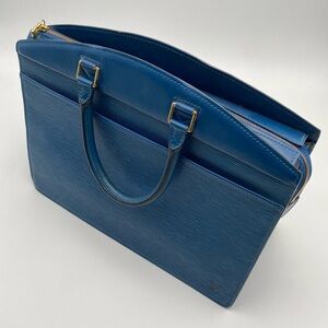 Like New! Louis Vuitton Blue Riviera EPI Bag. Priced to sell.
